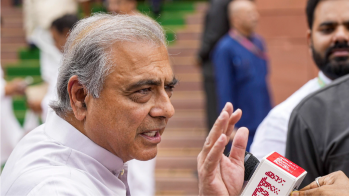 “Kick Her Out”: Mahesh Jethmalani’s Sharp Attack on Mamata Banerjee Sparks Constitutional Debate in Bengal