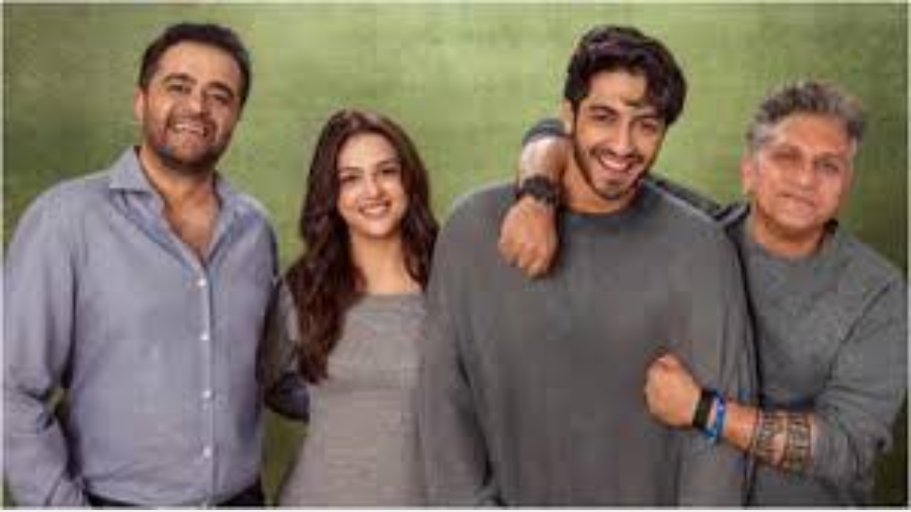Ahaan Panday and Aneet Padda Reunite With Mohit Suri for New Romantic Film, Shoot Begins in 2026