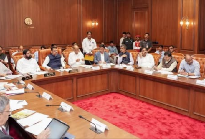 Sharad Pawar Meets Eknath Shinde Amid NCP(SP)-NDA Speculation in Maharashtra
